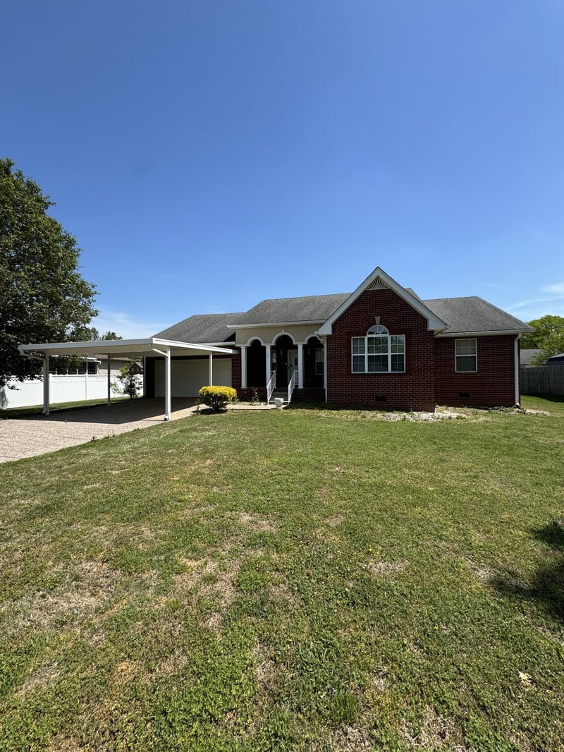 1011 Shirley Dr, Lebanon, TN 37087