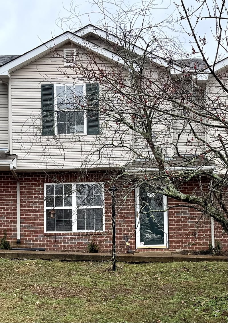 110 Waterview Dr, Hendersonville, TN 37075