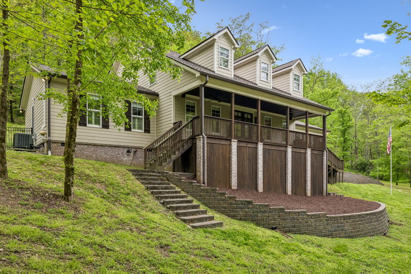 2288 N Berrys Chapel Rd, Franklin, TN 37069