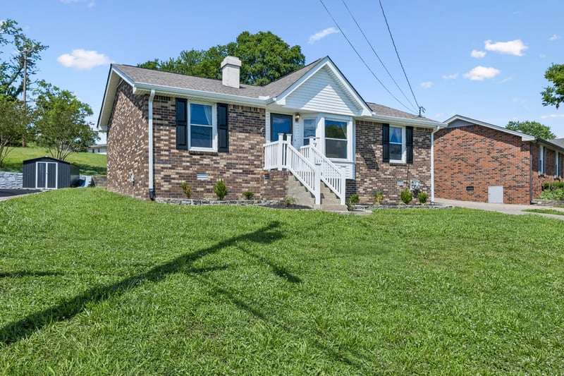 104 Spruce Dr, Hendersonville, TN 37075