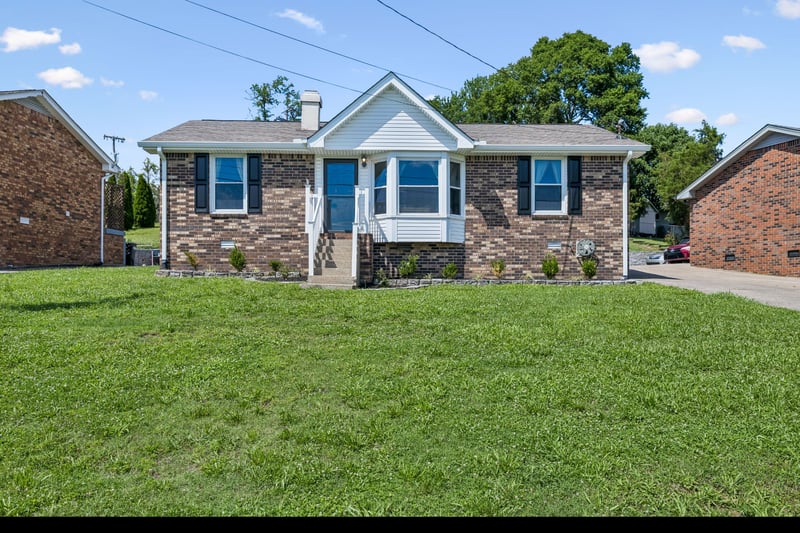 104 Spruce Dr, Hendersonville, TN 37075