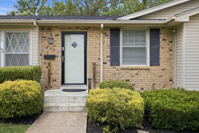 320 Ash Grove Dr, Nashville, TN 37211