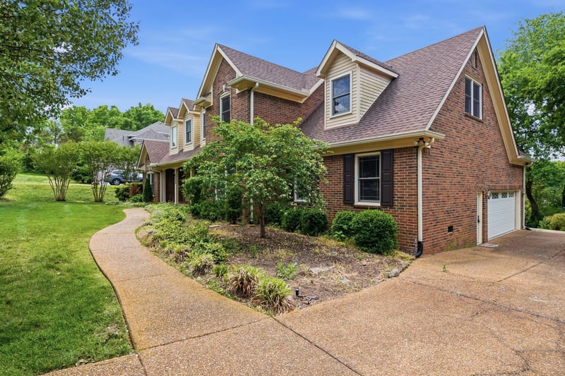 261 Poteat Pl, Franklin, TN 37064