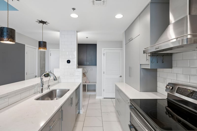 415 Church St #2413, Nashville, TN 37219