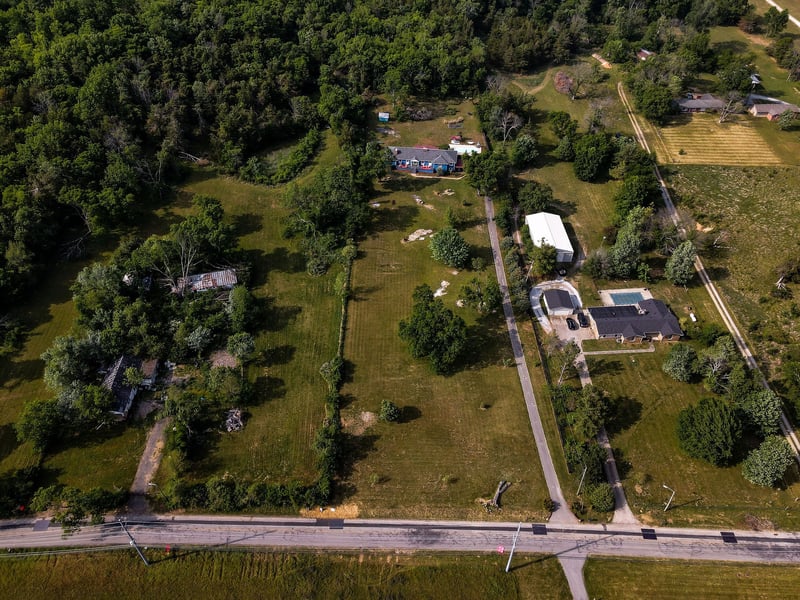 681 Brick Church Ln, Whites Creek, TN 37189