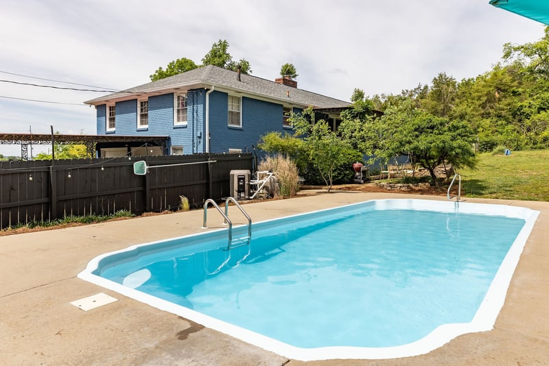 681 Brick Church Ln, Whites Creek, TN 37189