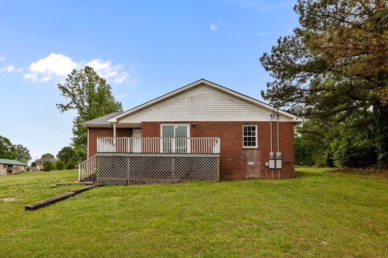 4131 Highway 48 , Charlotte, TN 37036