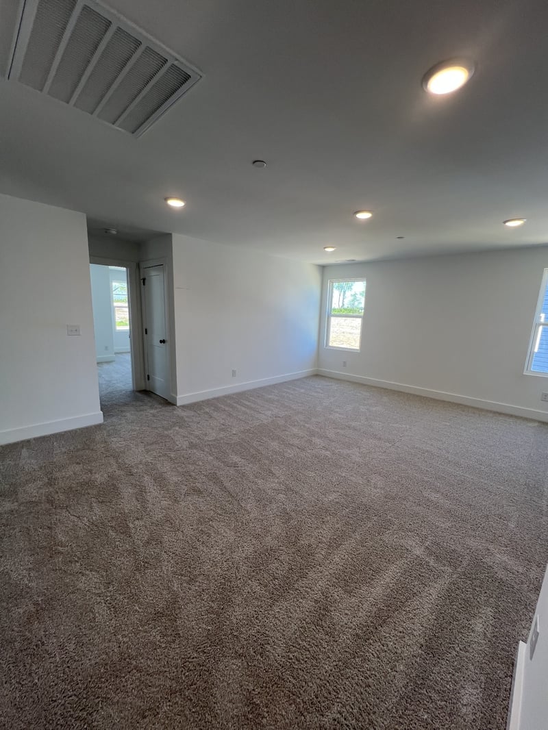 2947 Sharpstone Dr, Columbia, TN 38401