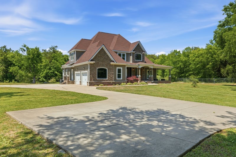 230 Peebles Dr, Smyrna, TN 37167