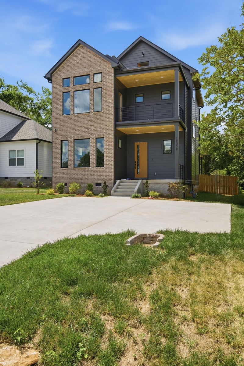 1805B River Dr, Nashville, TN 37218