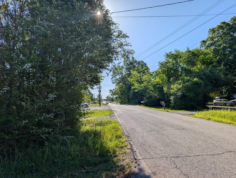 1023 Abiff Rd, Bon Aqua, TN 37025