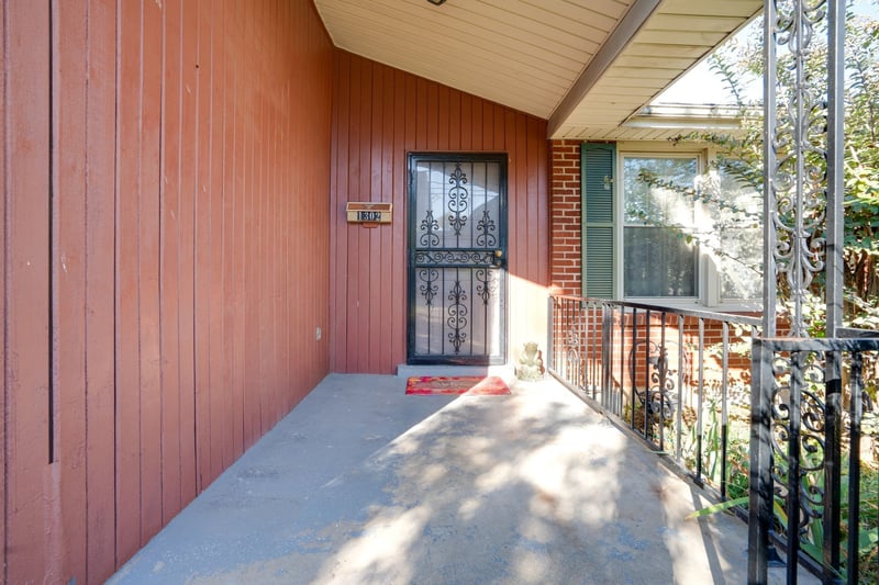 1302 Hawkins St, Nashville, TN 37203