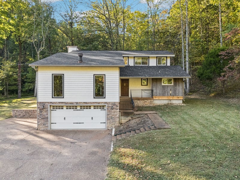 1033 Millers Creek Rd, Goodlettsville, TN 37072