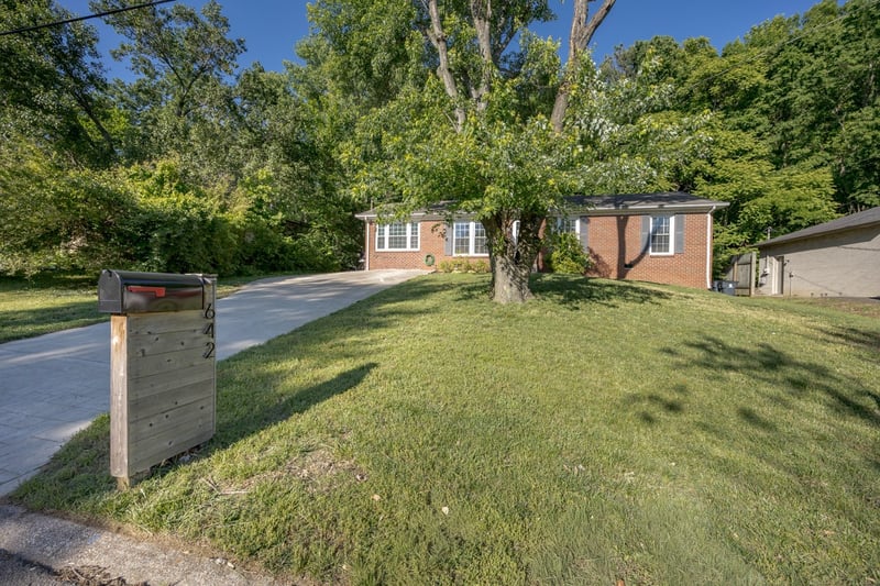642 Hicks Rd, Nashville, TN 37221