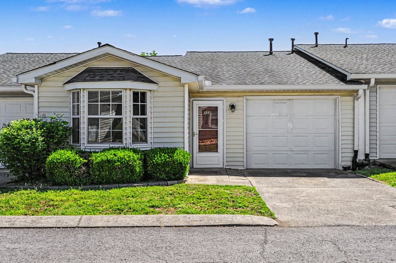122 Pepper Grove Dr, Springfield, TN 37172