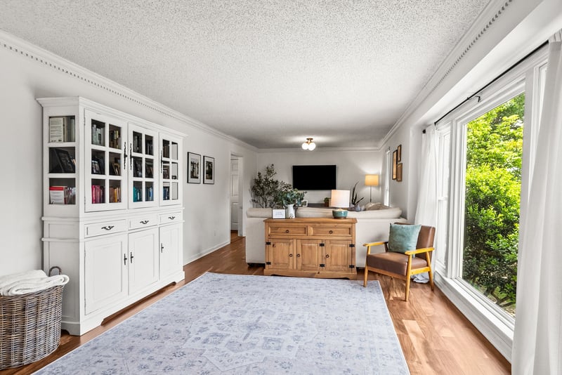 106 Diddle Dr, Hendersonville, TN 37075