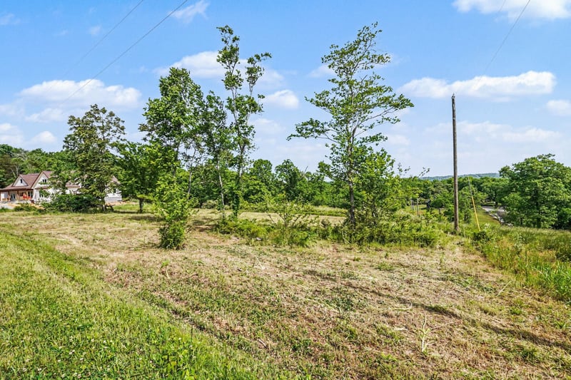 Stephens Rd, Columbia, TN 38401