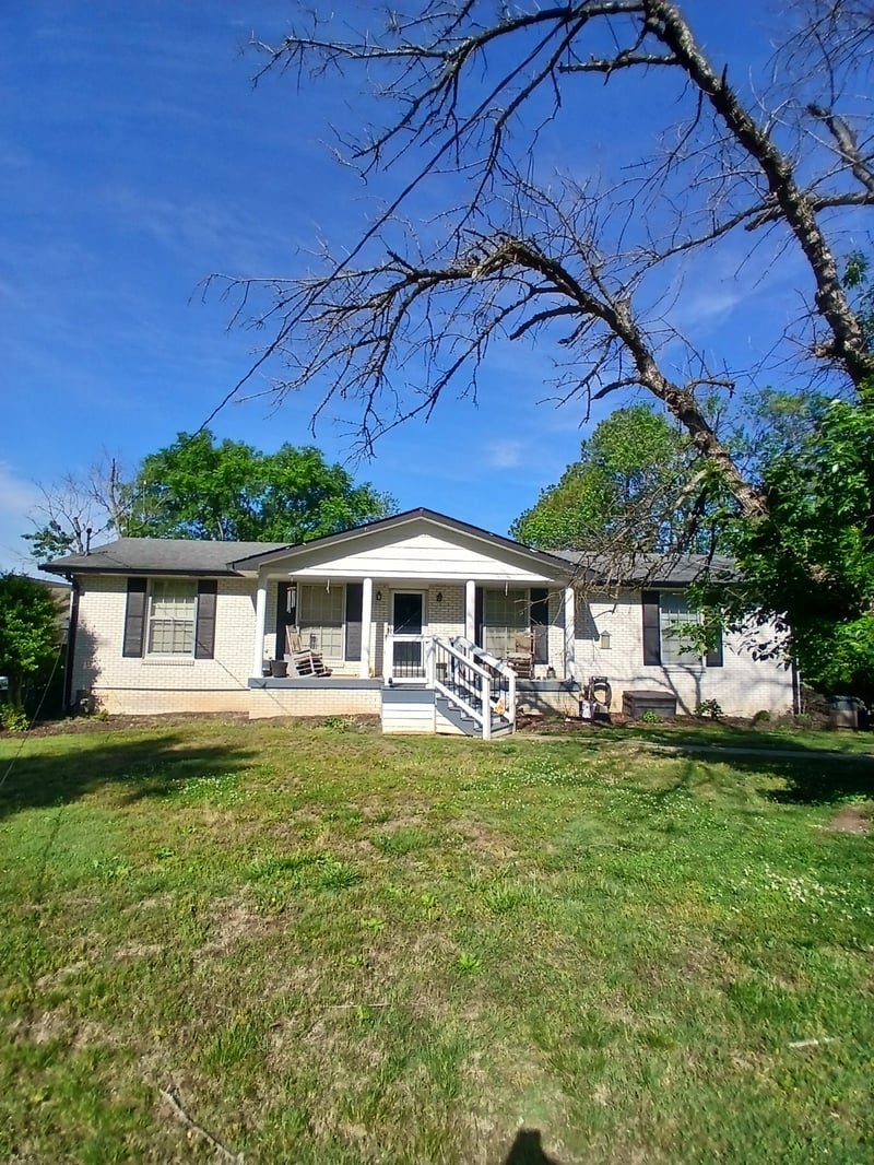 122 Chiroc Rd, Hendersonville, TN 37075