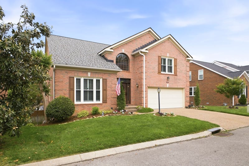 504 Stratford Ct, Franklin, TN 37069
