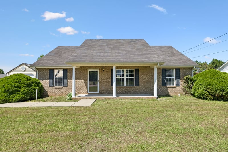 2927 Cliffside Dr, Christiana, TN 37037