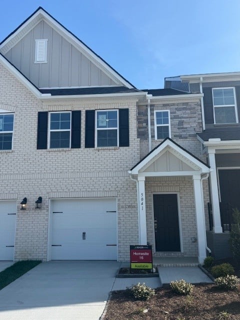 5041 Dayflower Dr, Hermitage, TN 37076