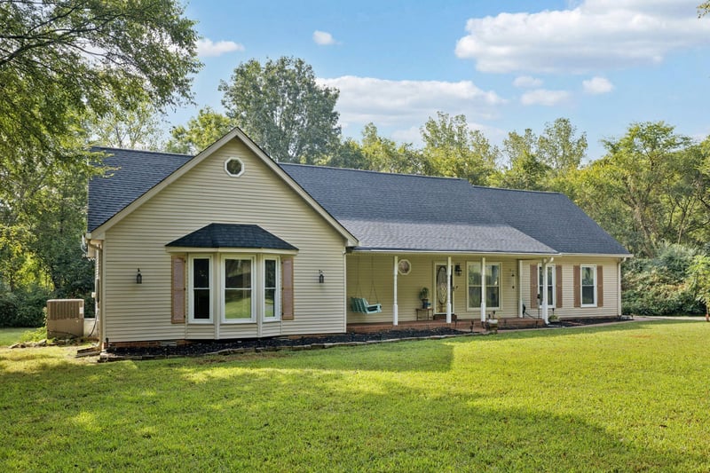 8988 Big Oak Dr, Murfreesboro, TN 37129
