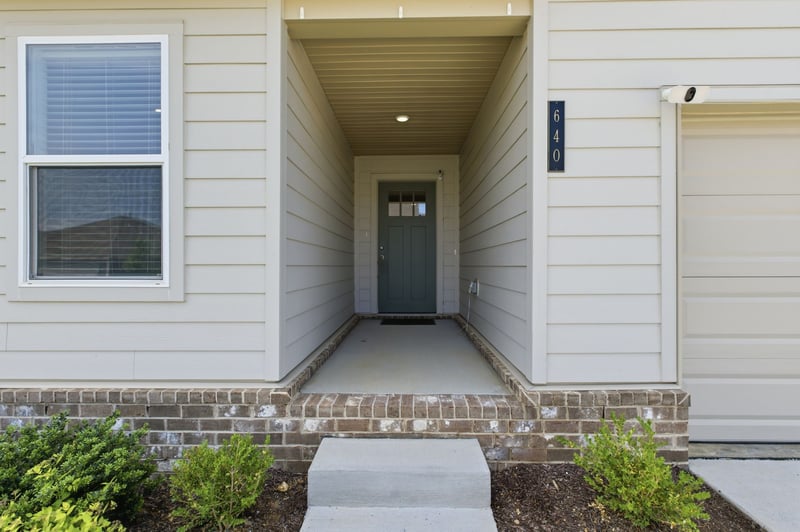 640 Cedar Brook Dr, White House, TN 37188