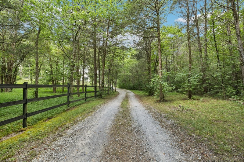 2478 Lewisburg Pike, Spring Hill, TN 37174
