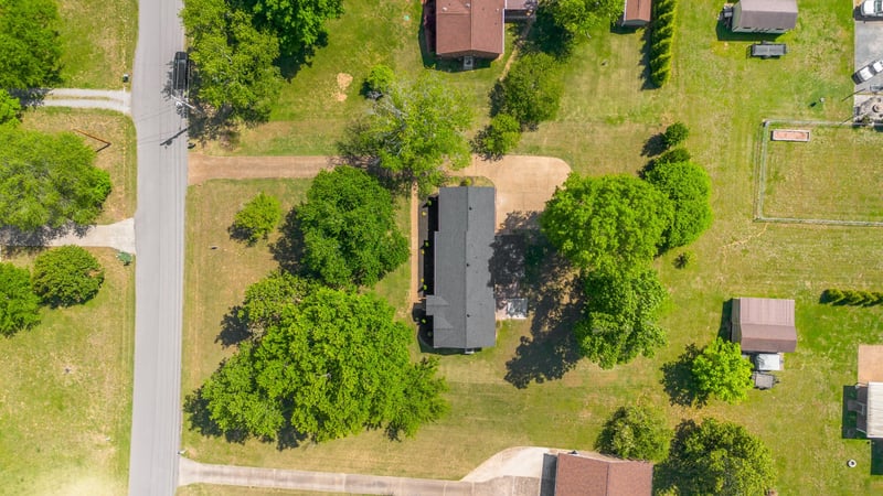 310 Lisa Ln, Gallatin, TN 37066