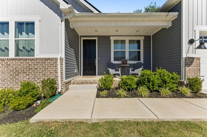 3020 Fernwood Ln, Columbia, TN 38401