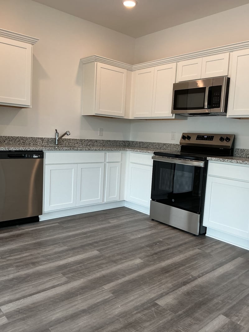 219 Darlington Dr, Dickson, TN 37055