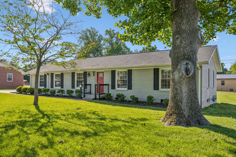 4003 Park Dr, Columbia, TN 38401