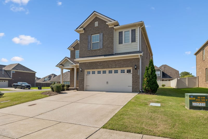 854 Sapphire Dr, Murfreesboro, TN 37128