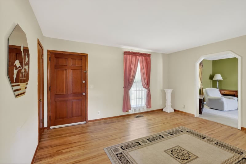 1130 Parkers Chapel Rd, Portland, TN 37148
