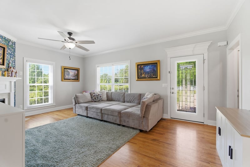 13535 Versailles Rd, Rockvale, TN 37153