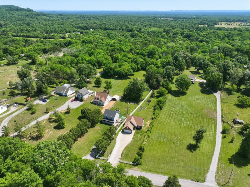 13535 Versailles Rd, Rockvale, TN 37153