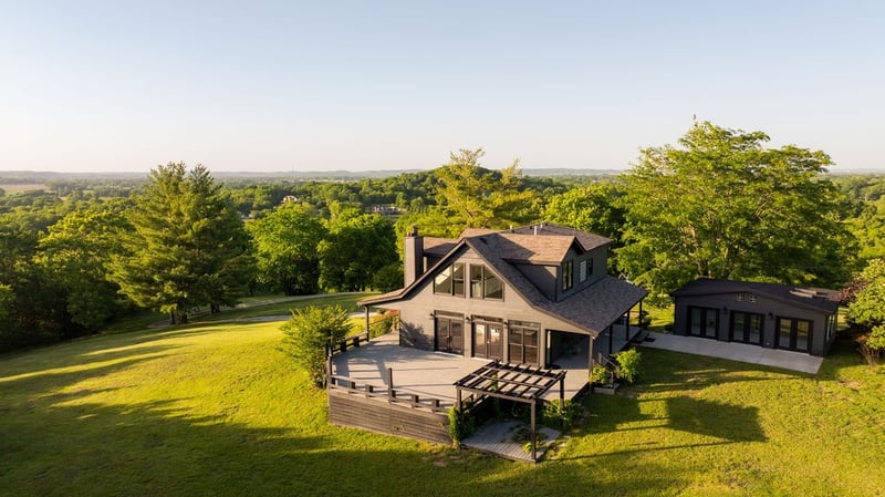 2351 Harlan Rd, Columbia, TN 38401
