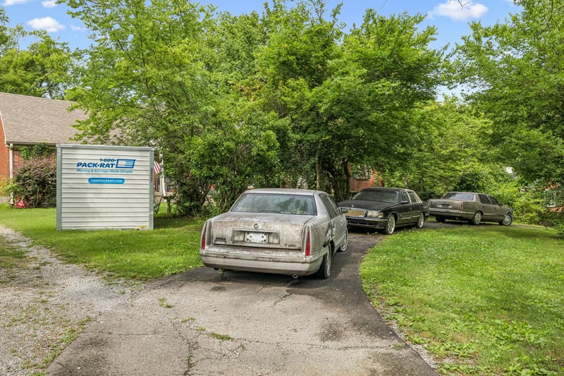 1112 Neelys Bend Rd, Madison, TN 37115