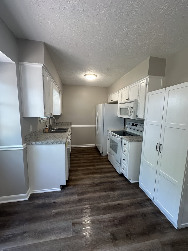 106 Overlook Dr, Hendersonville, TN 37075