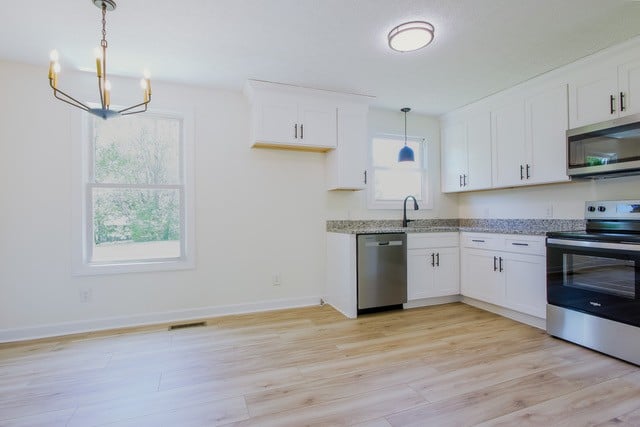 420 Wilkinson Ln, White House, TN 37188