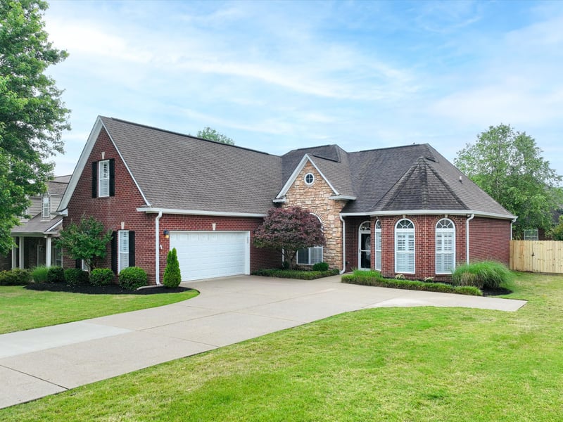 1077 Nealcrest Cir, Spring Hill, TN 37174