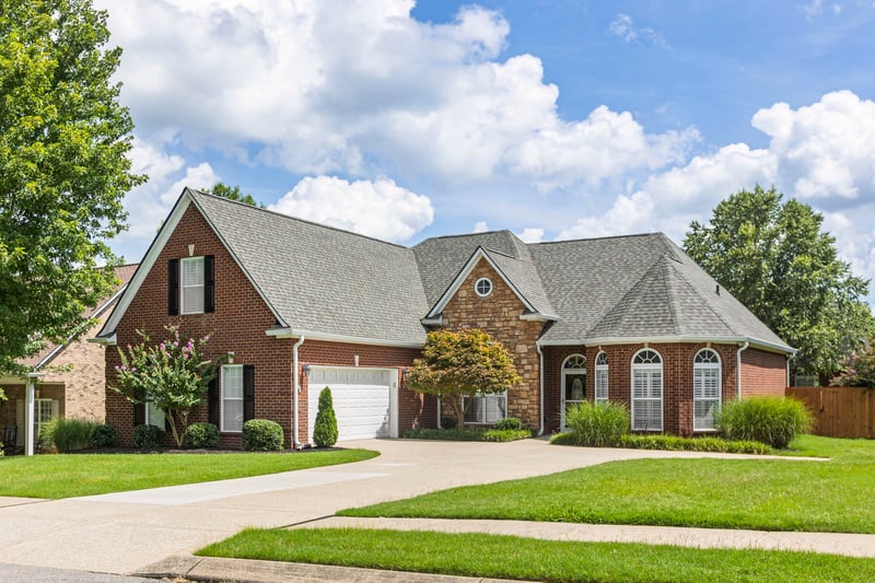 1077 Nealcrest Cir, Spring Hill, TN 37174