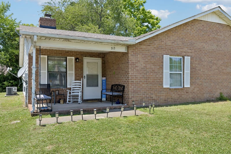 313 Lilly Ln, Murfreesboro, TN 37128