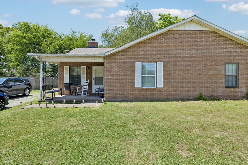 313 Lilly Ln, Murfreesboro, TN 37128