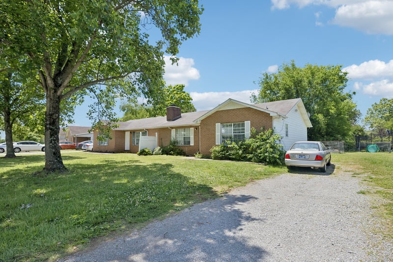 321 Lilly Ln, Murfreesboro, TN 37128