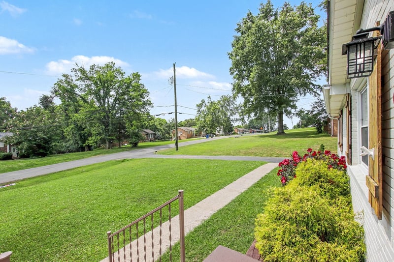 604 Dorothy Dr, Goodlettsville, TN 37072