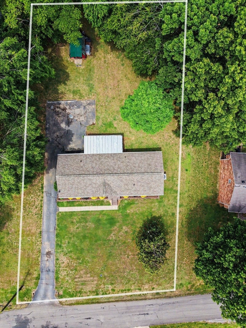 604 Dorothy Dr, Goodlettsville, TN 37072