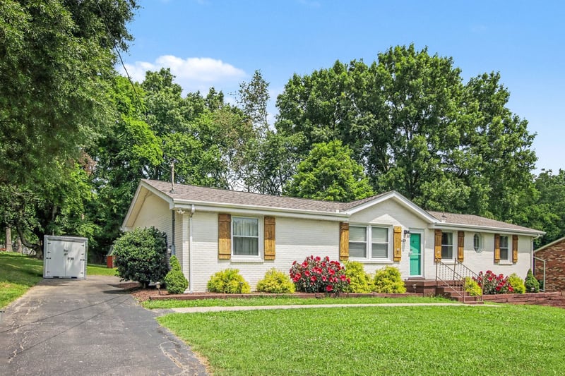 604 Dorothy Dr, Goodlettsville, TN 37072