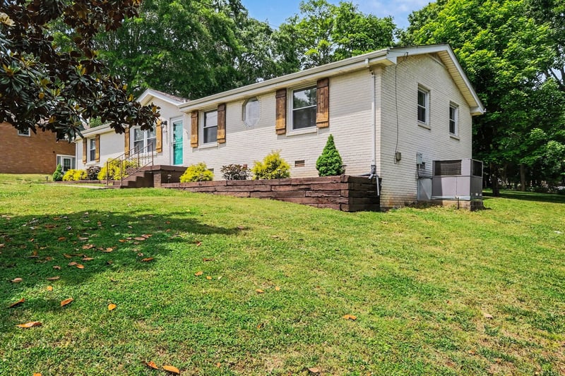 604 Dorothy Dr, Goodlettsville, TN 37072