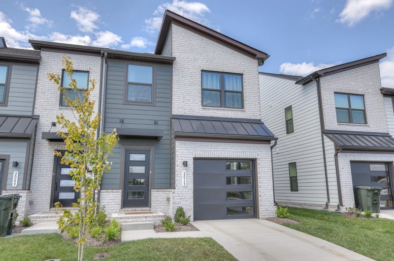 2013 Walnut Ln, Gallatin, TN 37066